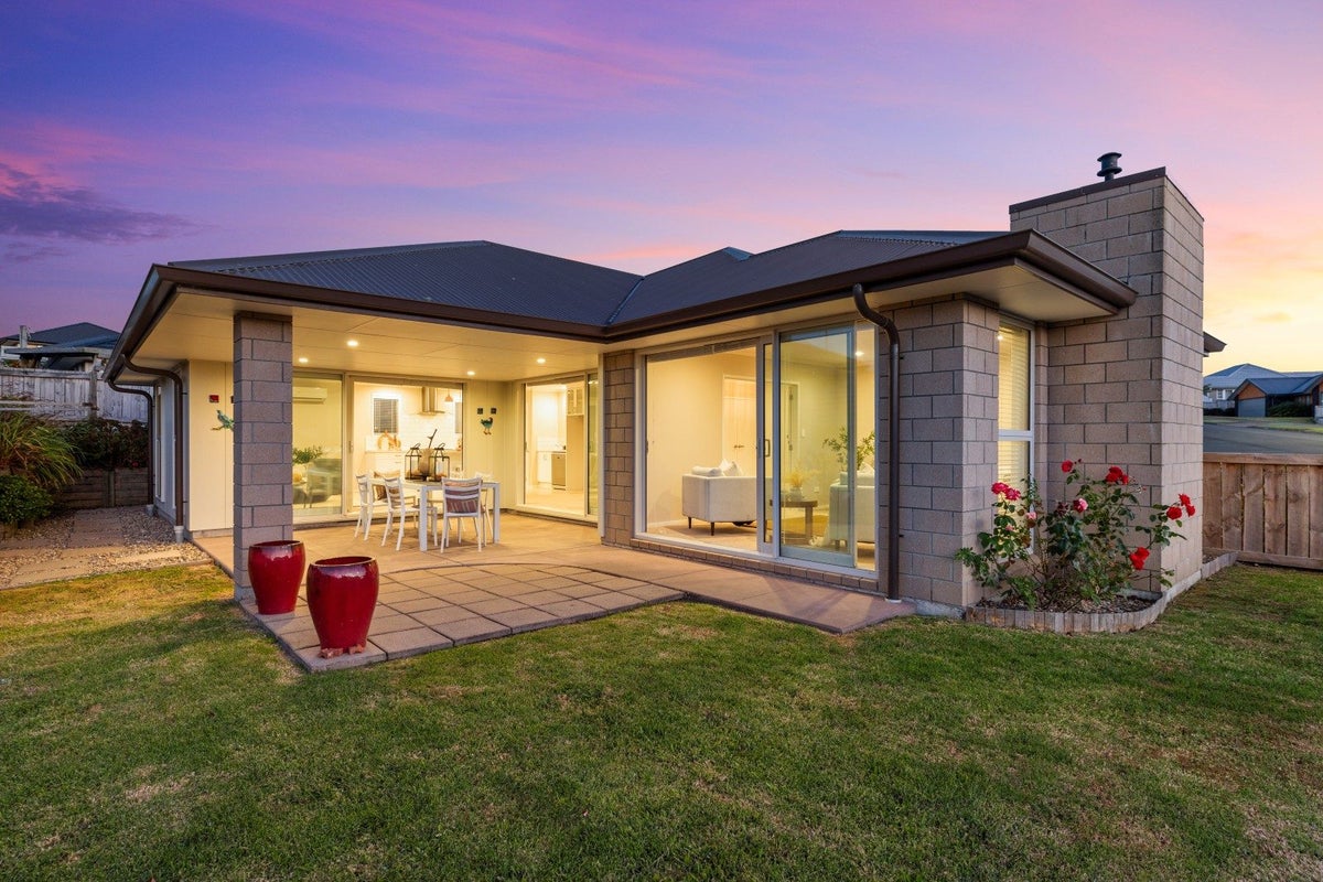 1 Materawaho Way, Pyes Pa, Tauranga - Carousel 1