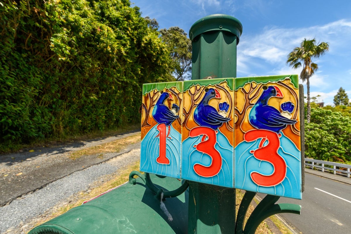 133 Hinewa Road, Otumoetai, Tauranga - Carousel 39
