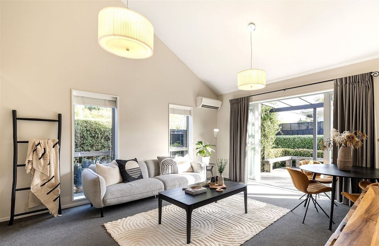 1/11 Harvey Terrace, Richmond, Christchurch - Carousel 1
