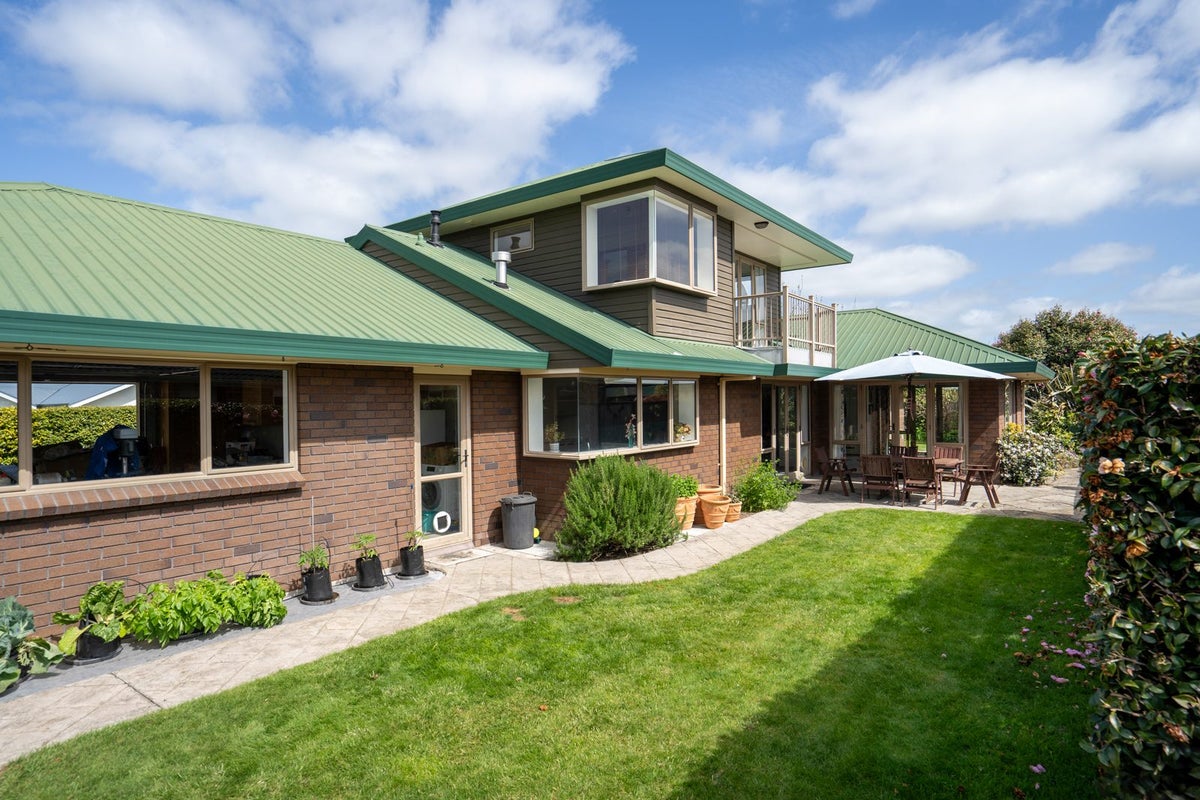 9 Oaklands Drive, Cambridge, Cambridge - Carousel 2