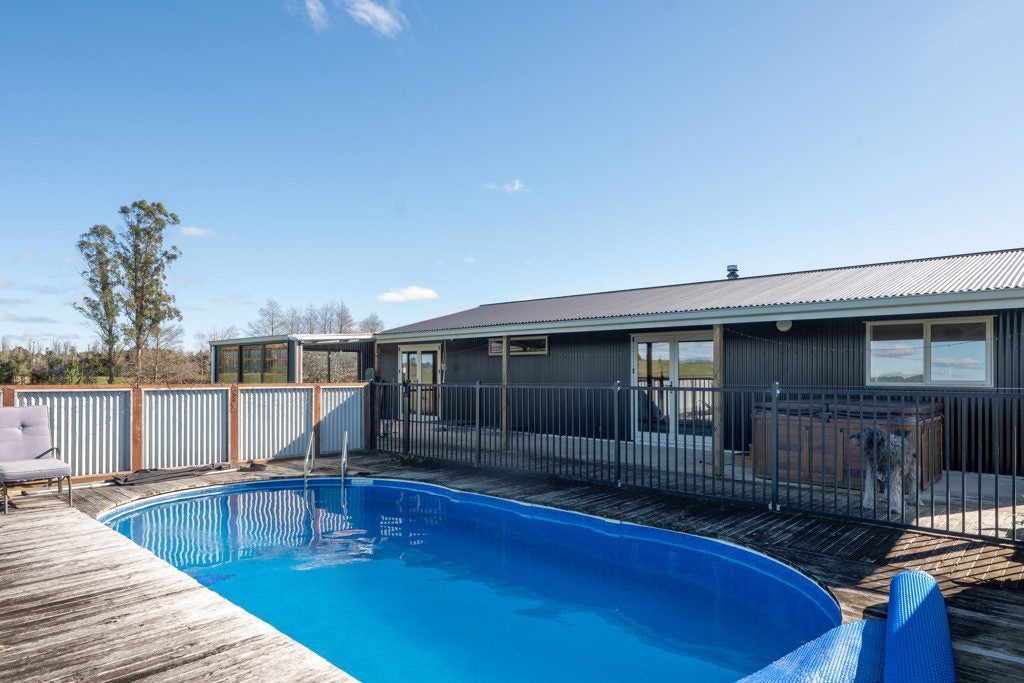 322 Dudley Road, Hamurana - Carousel 1
