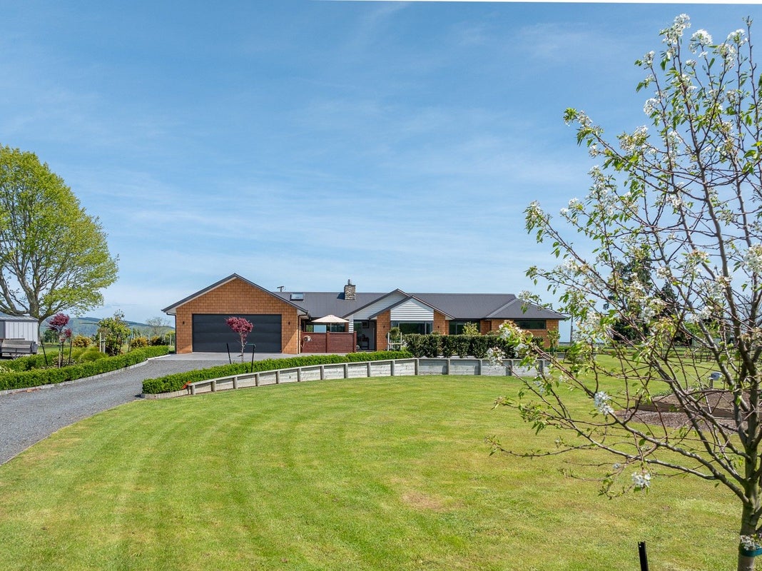156 Norwegian Road, Rotoorangi, Cambridge - Carousel 1