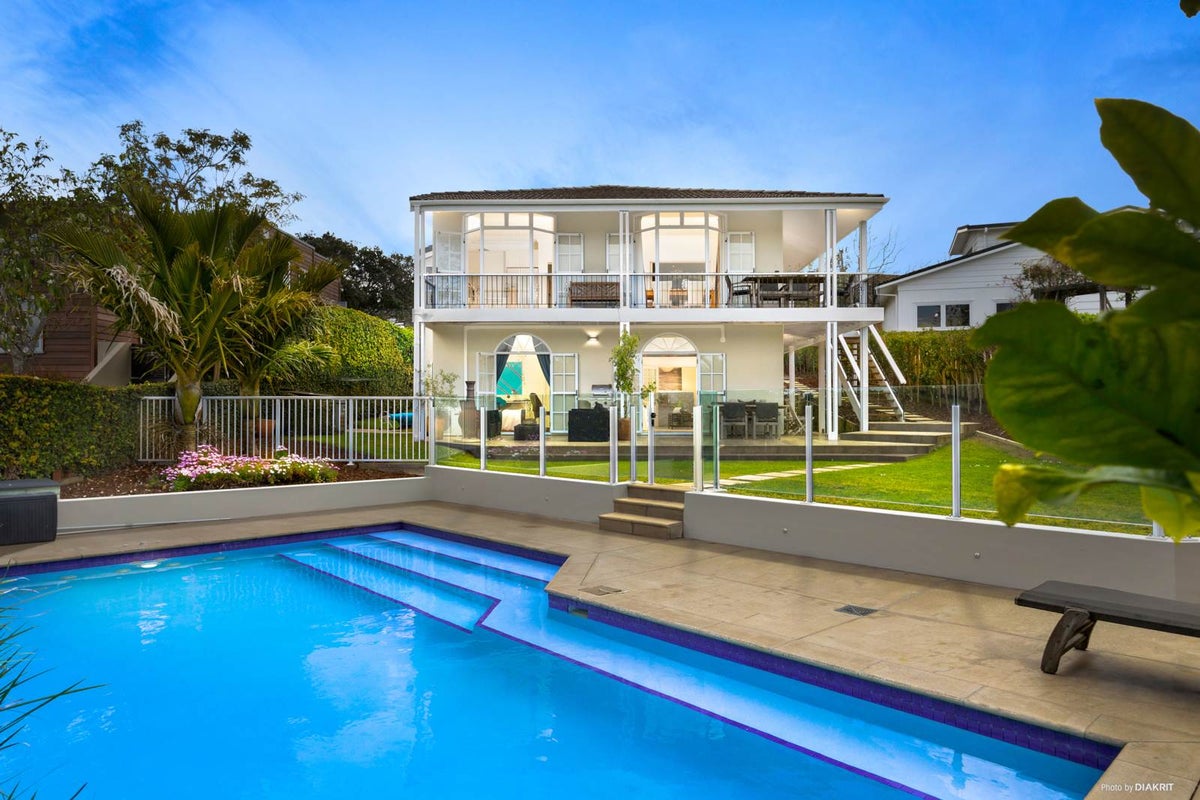 438 Riddell Road, Glendowie, Auckland - Carousel 1