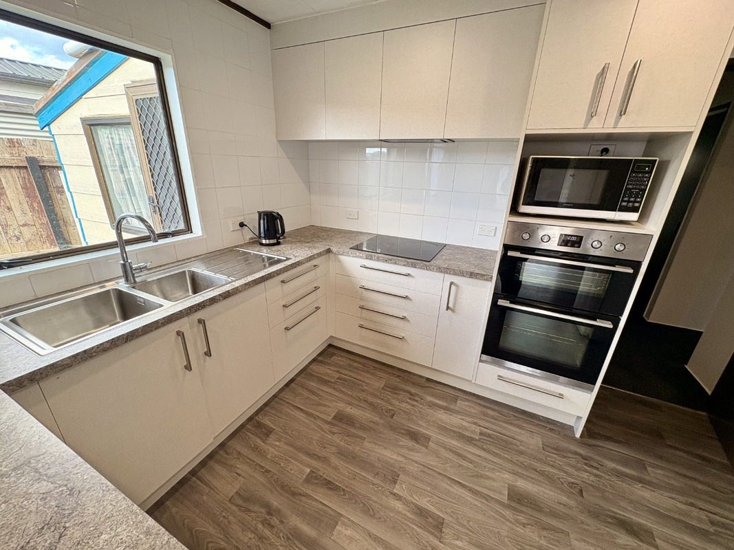 214 Flaxmere Avenue, Flaxmere, Hastings - Carousel 2