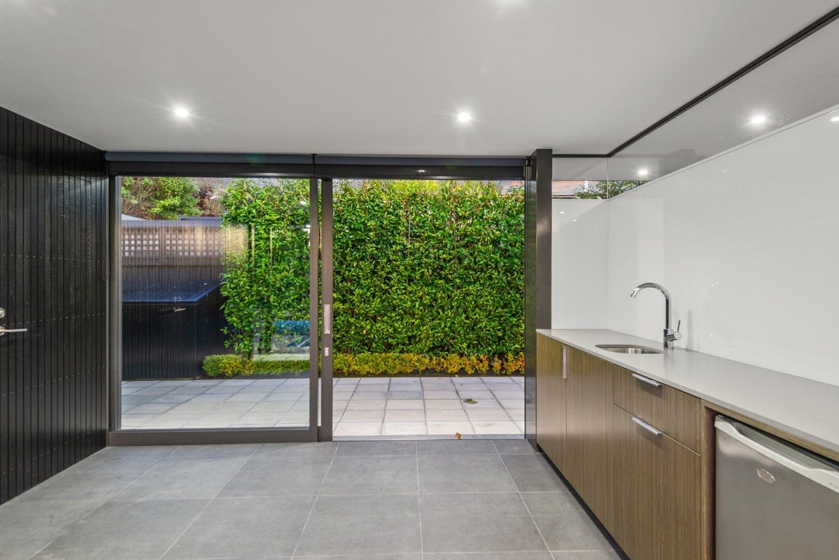 68 Garden Road, Merivale, Christchurch - Carousel 24