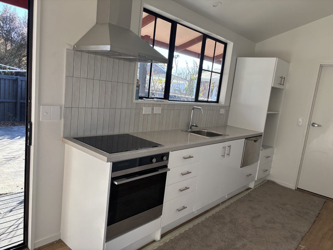 86 Charles Street, Waltham, Christchurch - Carousel 2