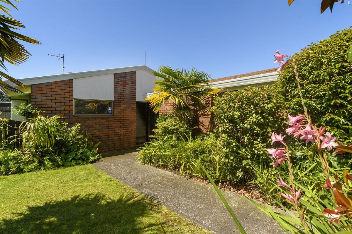 1/26 Laing Place, Otumoetai, Tauranga - Carousel 14