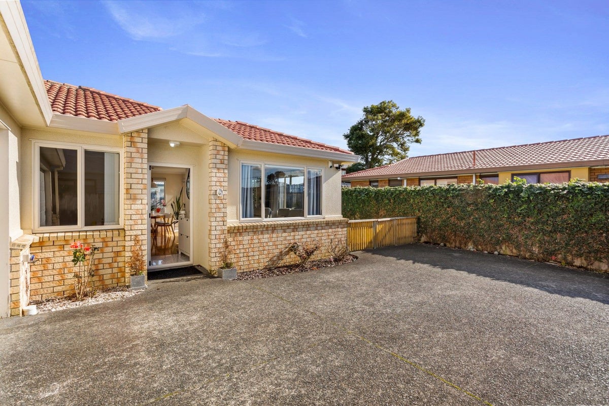 57A Colwill Road, Massey, Auckland - Carousel 2