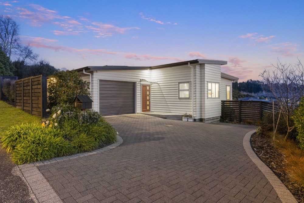 127 Kennedy Road, Pyes Pa, Tauranga - Carousel 2