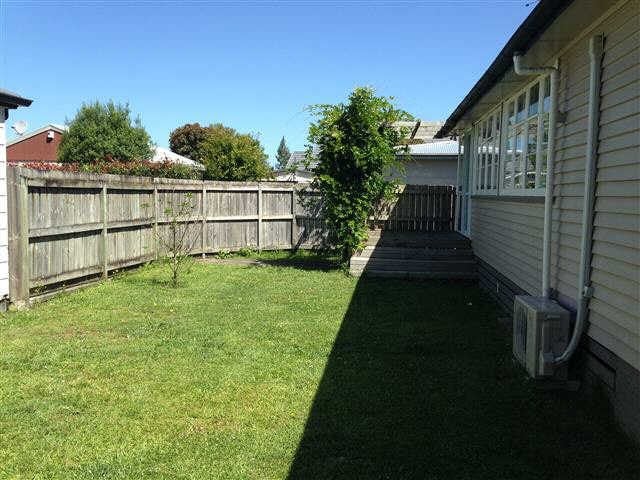 1068 Heaphy Terrace, Fairfield, Hamilton - Carousel 18
