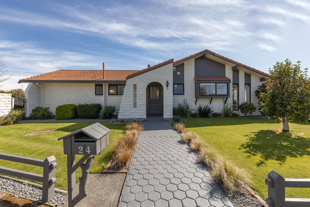 24 Brogar Place, Casebrook, Christchurch - Carousel 1