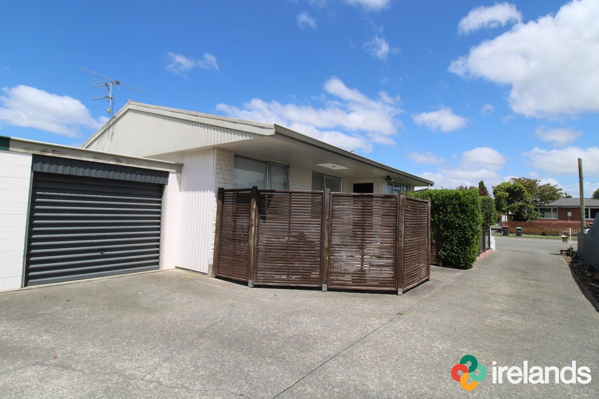 1/176 Grimseys Road, Redwood, Christchurch - Carousel 9