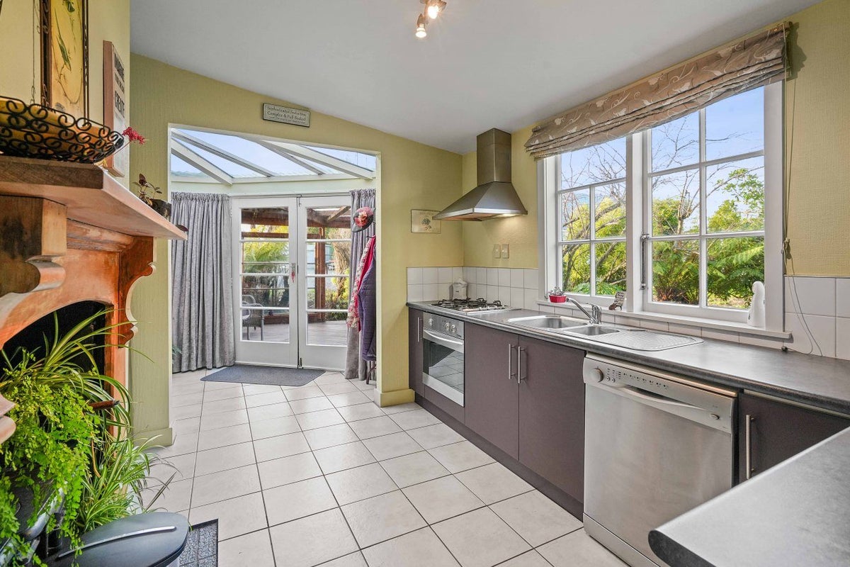 14 Shelley Street, Sydenham, Christchurch - Carousel 1