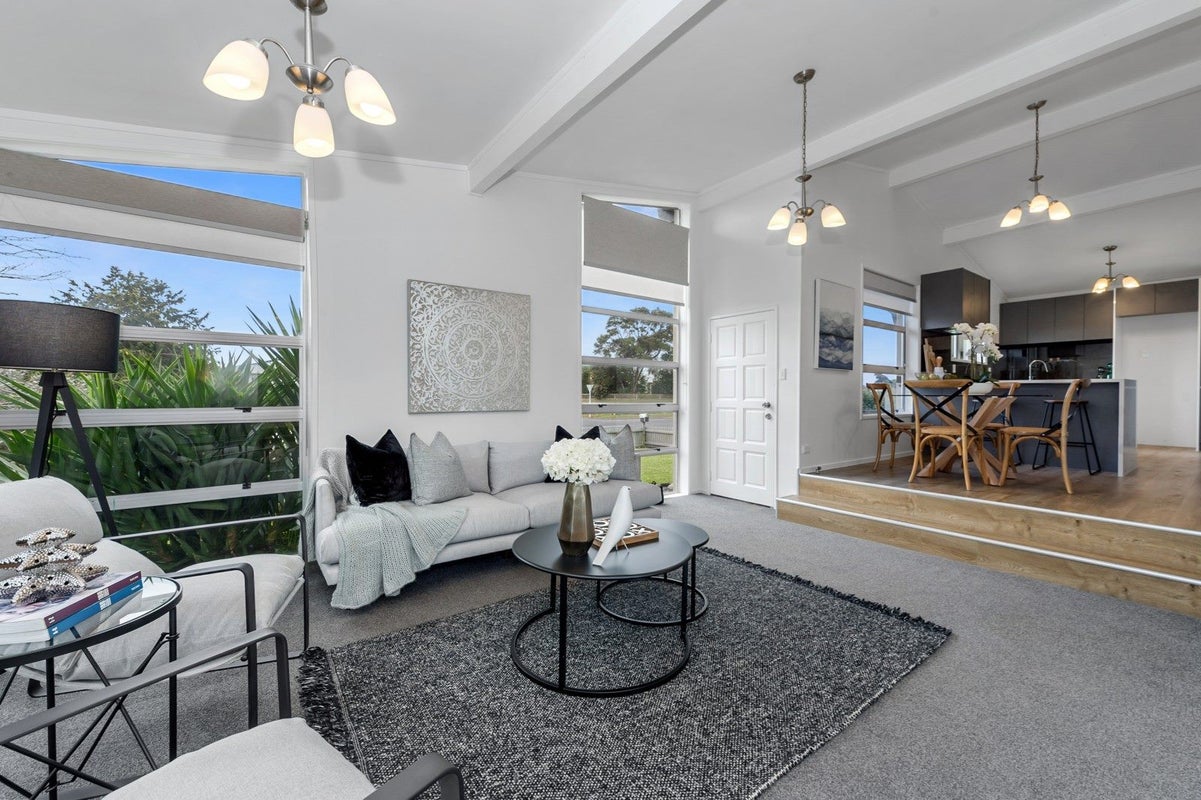 9 Bremworth Avenue, Dinsdale, Hamilton - Carousel 2
