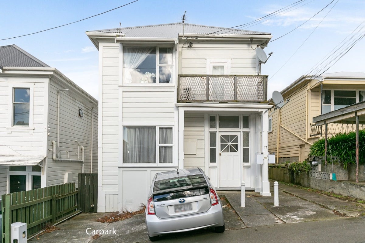 17 Hall Street, Newtown, Wellington - Carousel 1