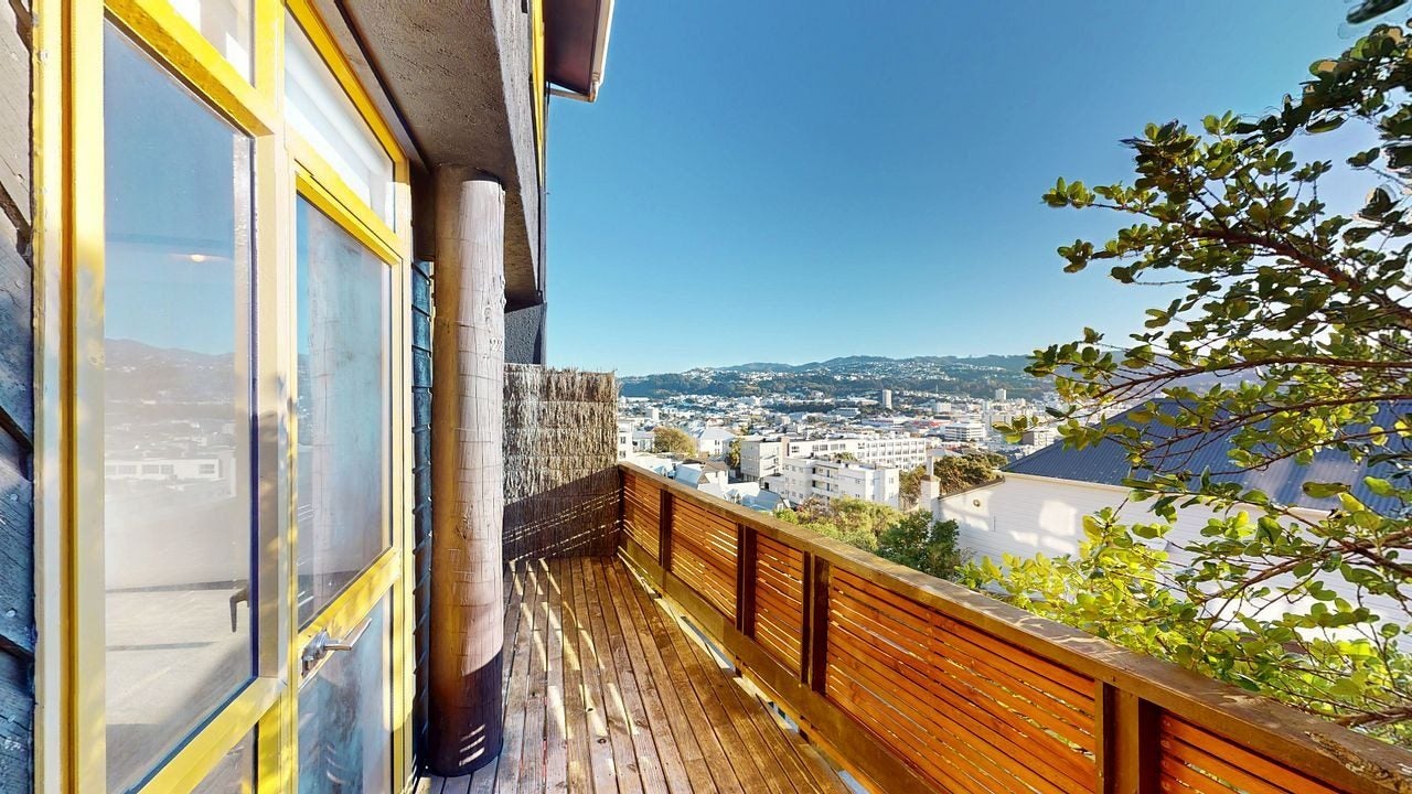22 Stafford Street, Mount Victoria, Wellington - Carousel 1