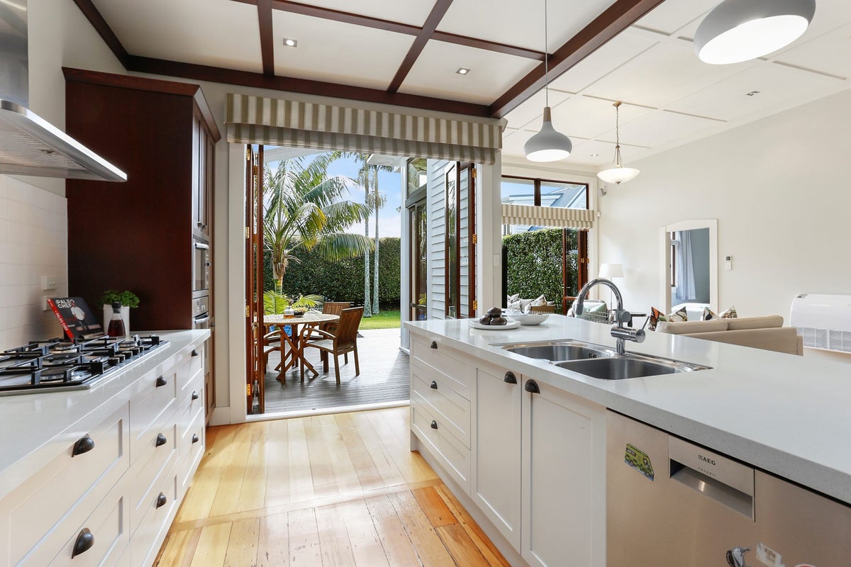 7 Corbett-Scott Avenue, Epsom, Auckland - Carousel 20
