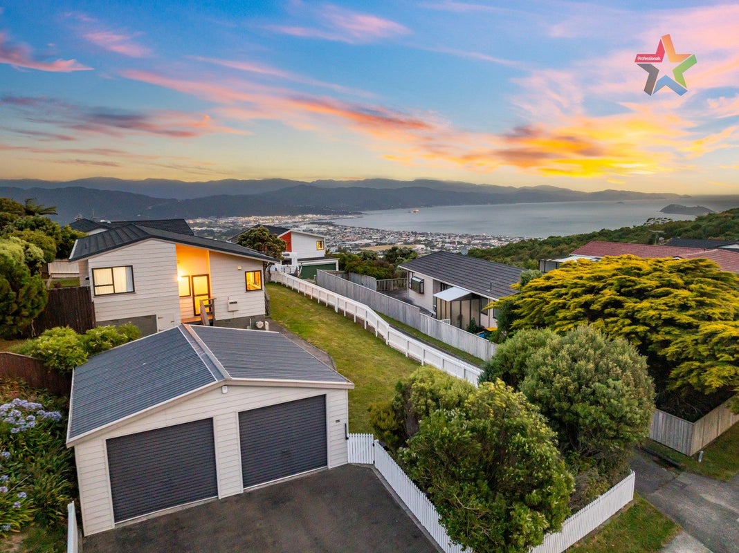 284 Maungaraki Road, Maungaraki, Lower Hutt - Carousel 1