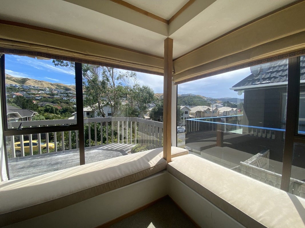 42 Lakewood Avenue, Churton Park, Wellington - Carousel 2