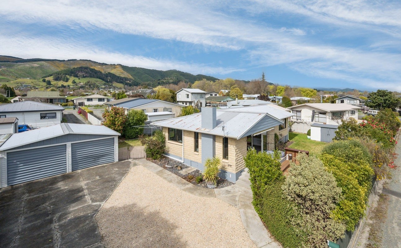8 Challies Way, Richmond - Carousel 21