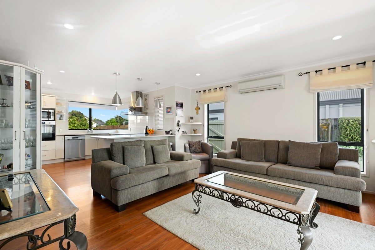 45 Edenpark Drive, Rototuna North, Hamilton - Carousel 1
