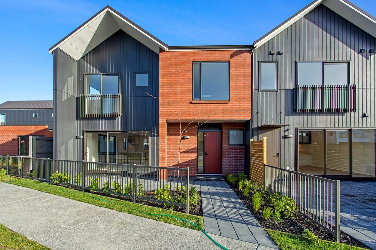 10 Roundel Crescent, Whenuapai, Auckland - Carousel 1