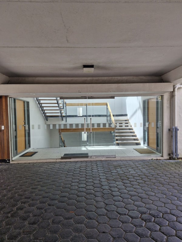4/9 Wilkinson Street, Oriental Bay, Wellington - Carousel 2