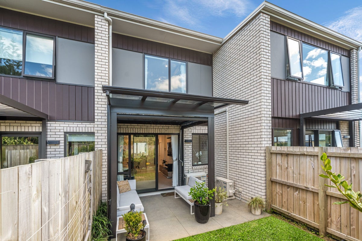 10B Titoki Street, Te Atatu Peninsula, Auckland - Carousel 2