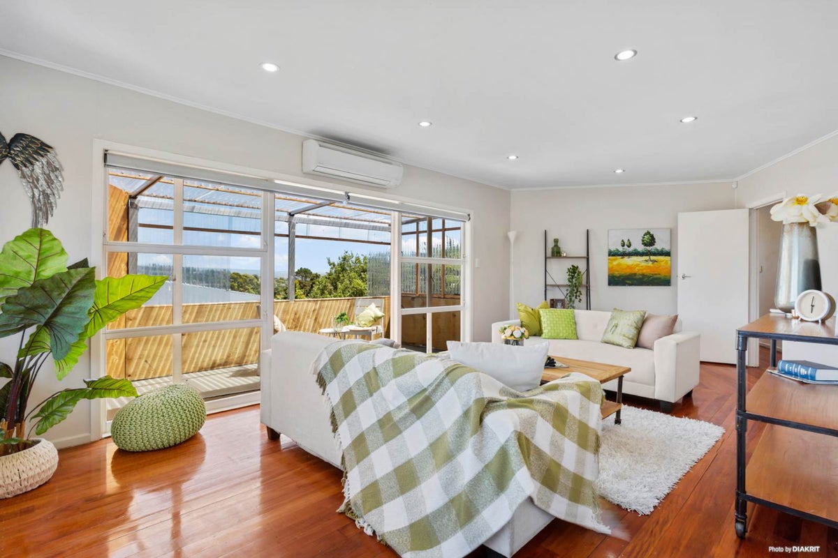 572 Glenfield Road, Bayview, Auckland - Carousel 1