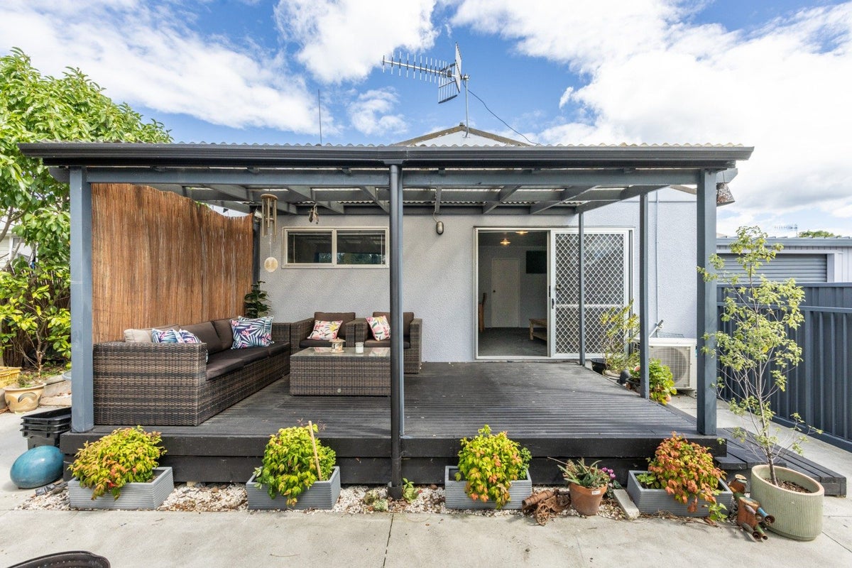 1/12 Winchester Place, TAMATEA, NAPIER - Carousel 13