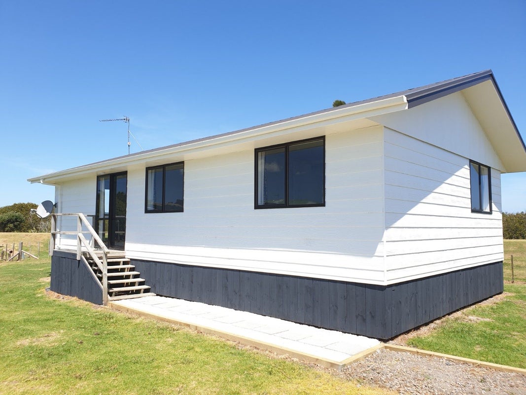 42 Parakai Avenue, Parakai, Helensville - Carousel 2
