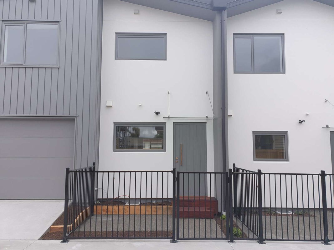 3/118 Champion Street, Edgeware, Christchurch - Carousel 1