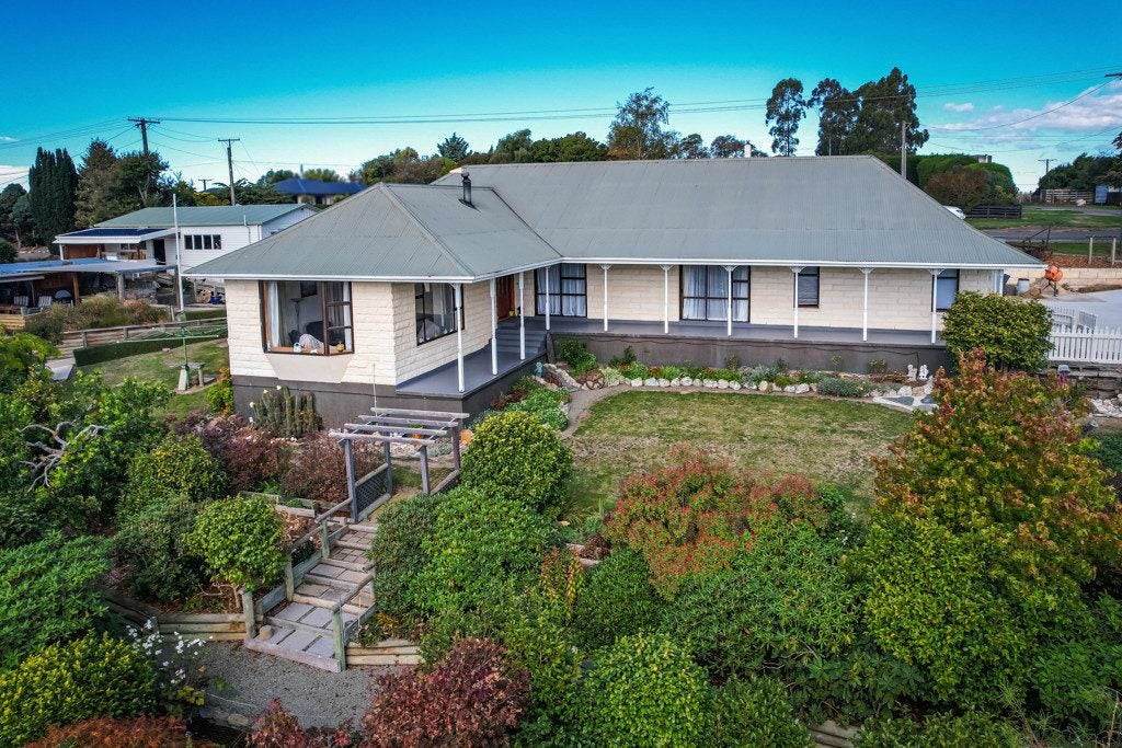 5 Whickham Street, Maheno, Oamaru - Carousel 1