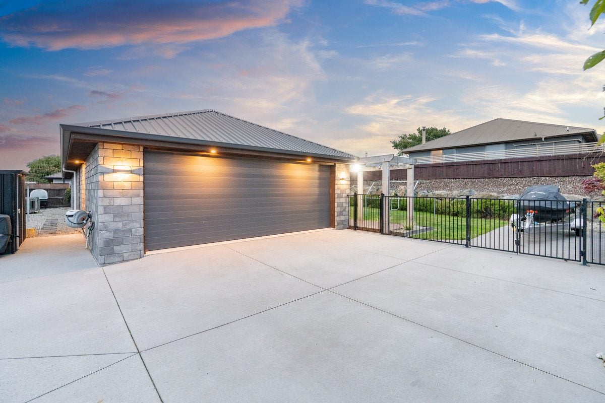 18 Lancaster Lane, Waldronville, Dunedin - Carousel 36