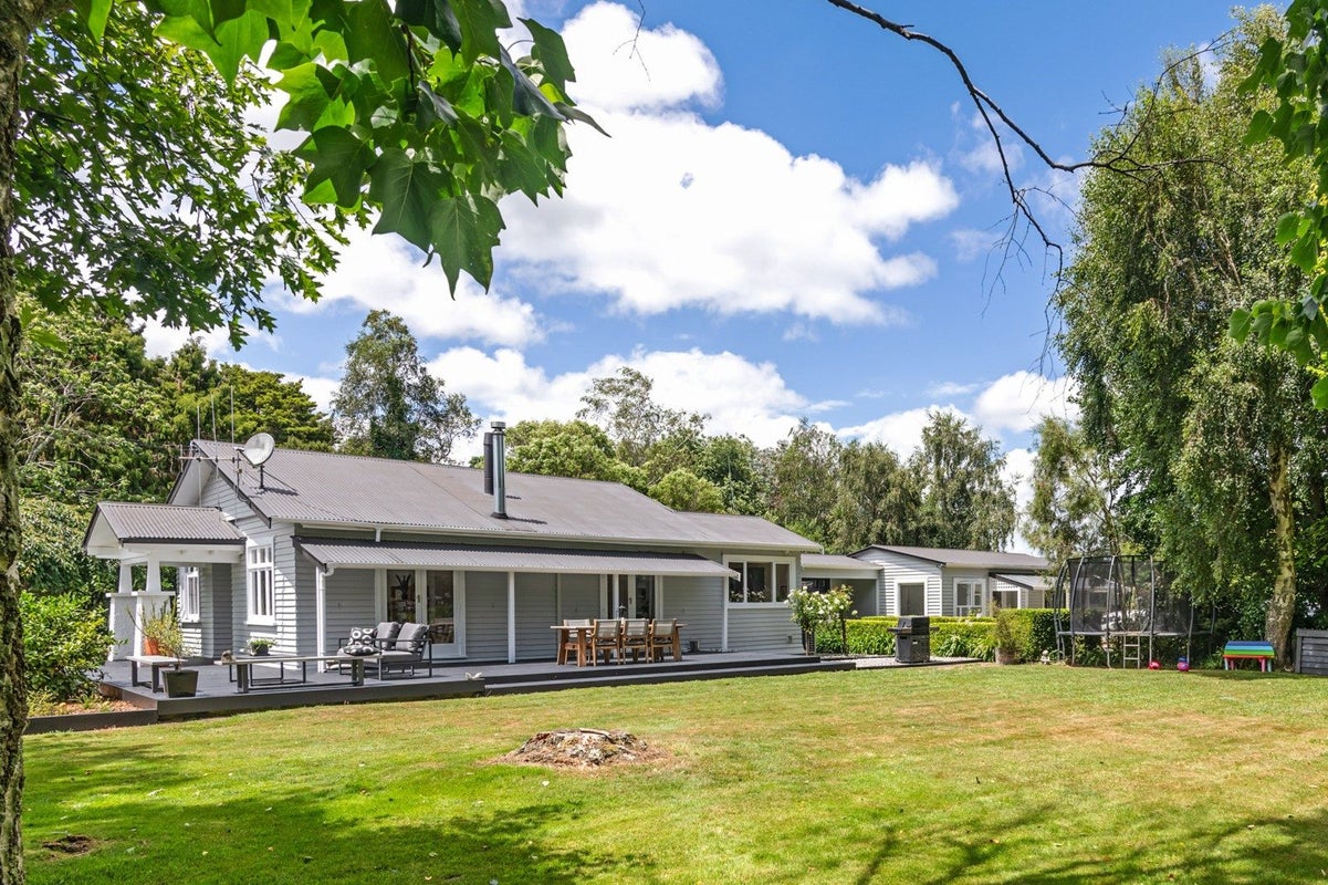 83 Pinfold Road, Palmerston North - Carousel 1
