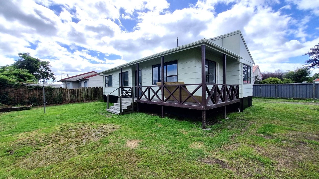 97A Pohutukawa Drive, Owhata, Rotorua - Carousel 1