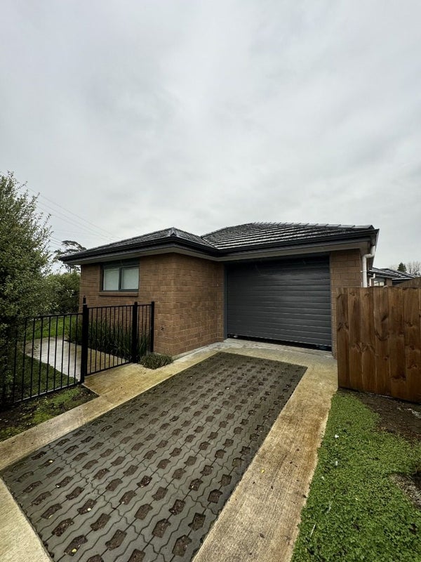 1/1 Jeanette Street, Glenview, Hamilton - Carousel 1