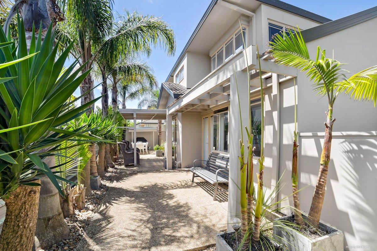 2/5 Purchas Road, Hauraki, Auckland - Carousel 2