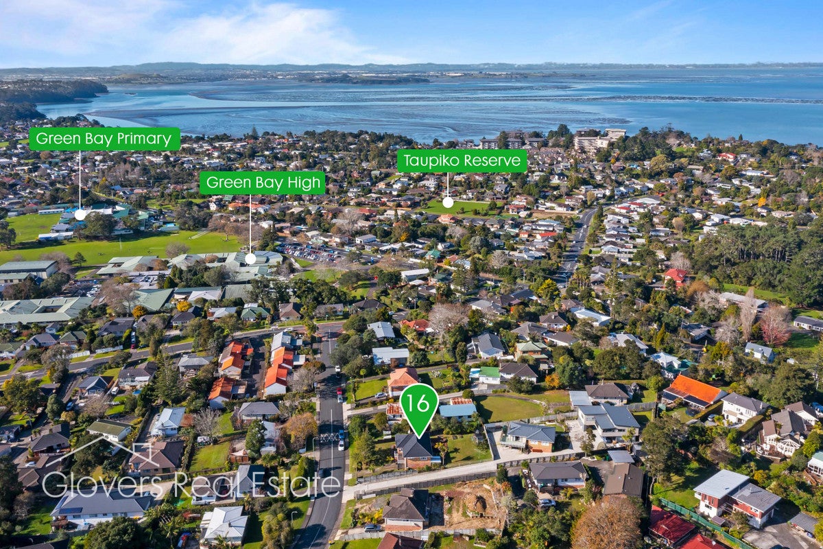 16 Dolbear Street, Titirangi, Auckland - Carousel 17