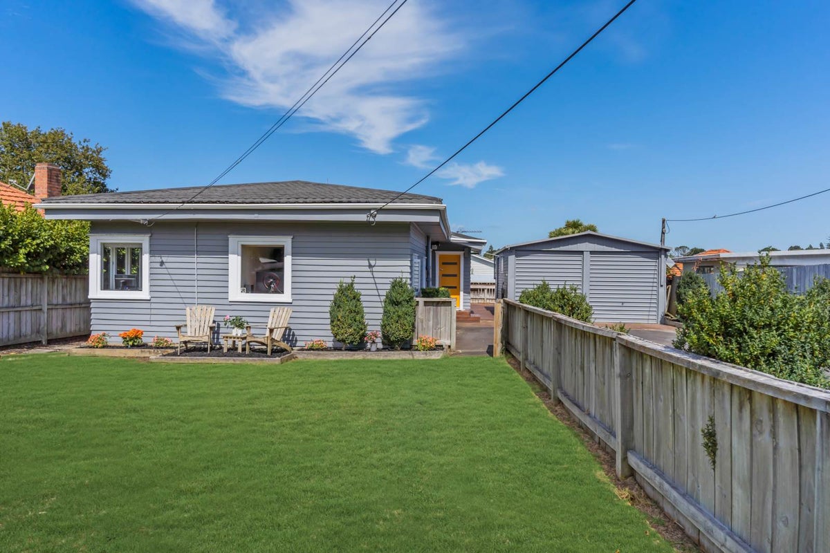 1/11 SALISBURY RD, Birkdale, Auckland - Carousel 2