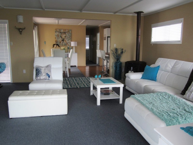 65 Kahukura Avenue, Waitarere Beach, Levin - Carousel 1