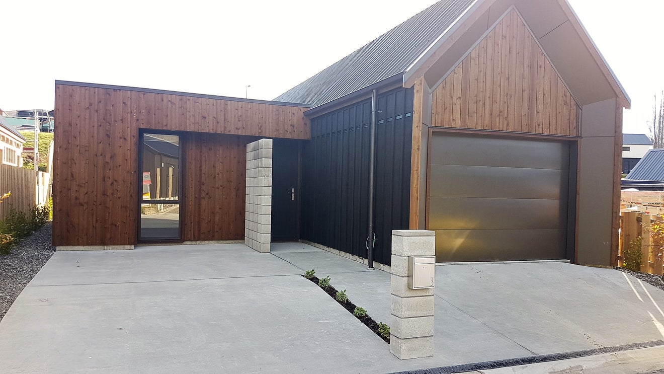 3 Huxley Place, Lake Hayes, Queenstown - Carousel 1