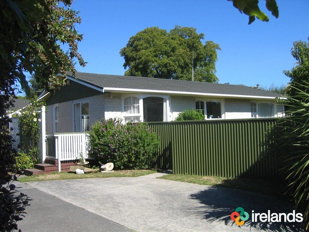 1/4 Selsey Lane, Somerfield, Christchurch - Carousel 1