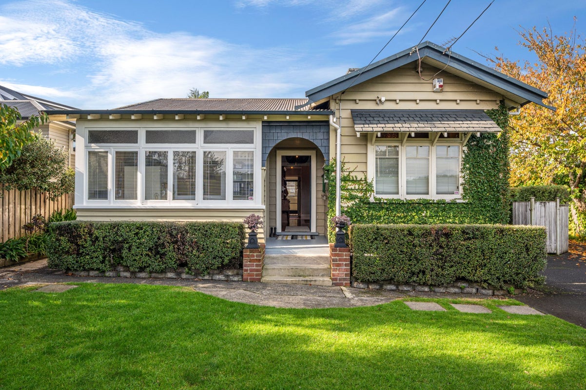 13 Harding Avenue, Mount Wellington, Auckland - Carousel 1