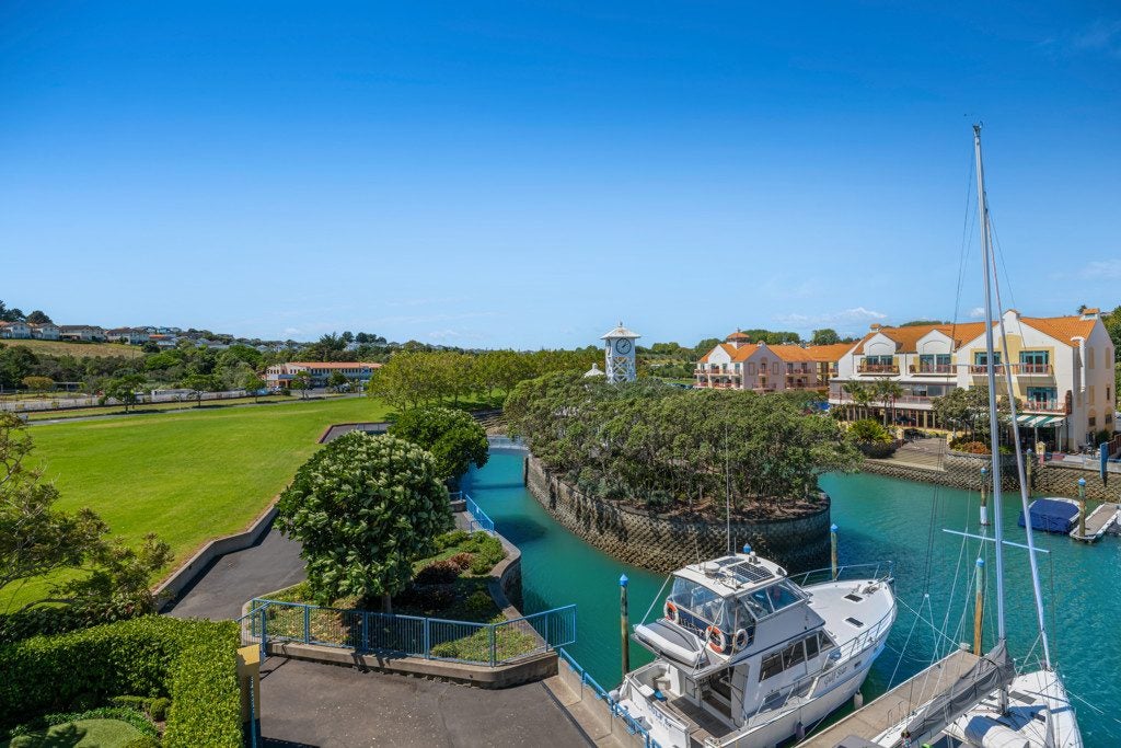 15 Waterside Crescent, Gulf Harbour, Whangaparaoa - Carousel 2