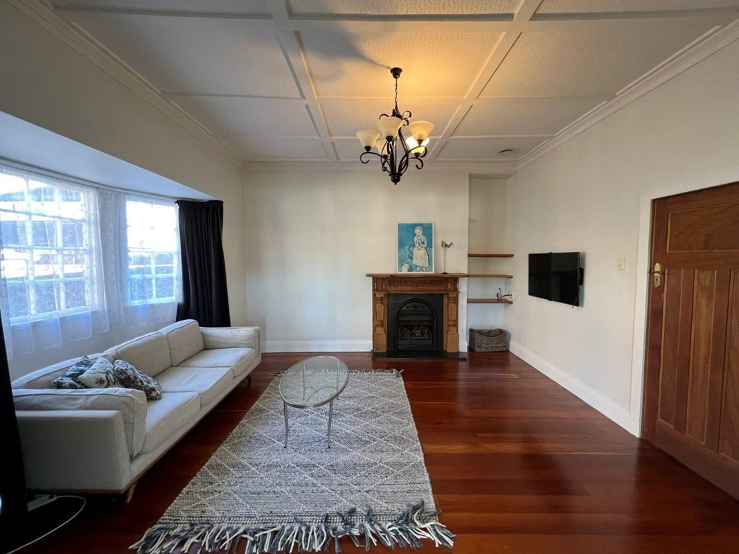 21A Oak Street, Royal Oak, Auckland - Carousel 2