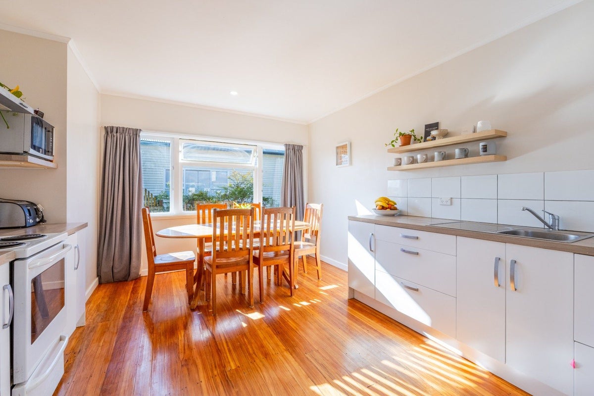 68 Racecourse Road, Waipukurau, Central Hawke's Bay, Hawke's Bay - Carousel 2