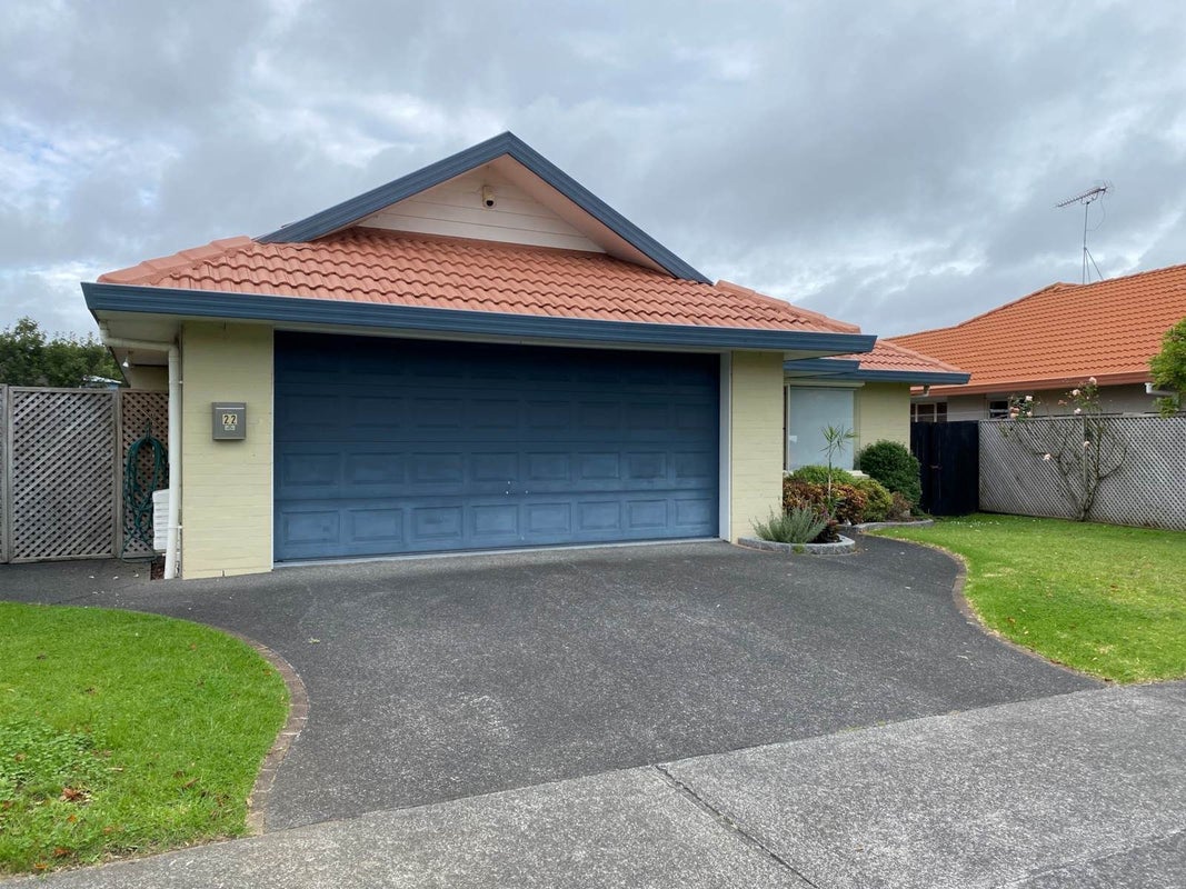 22 Gillett Place, Botany Downs, Auckland - Carousel 2