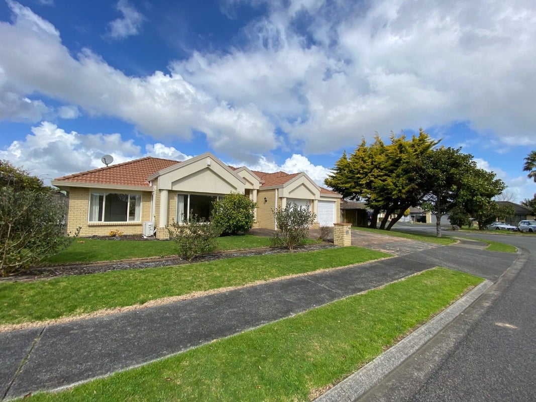 14 Glencullen Place, Dannemora, Auckland - Carousel 1