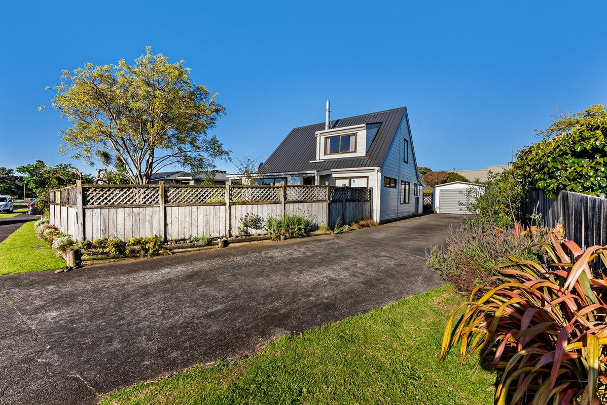 5 Kaitake Place, Oakura, Oakura - Carousel 27